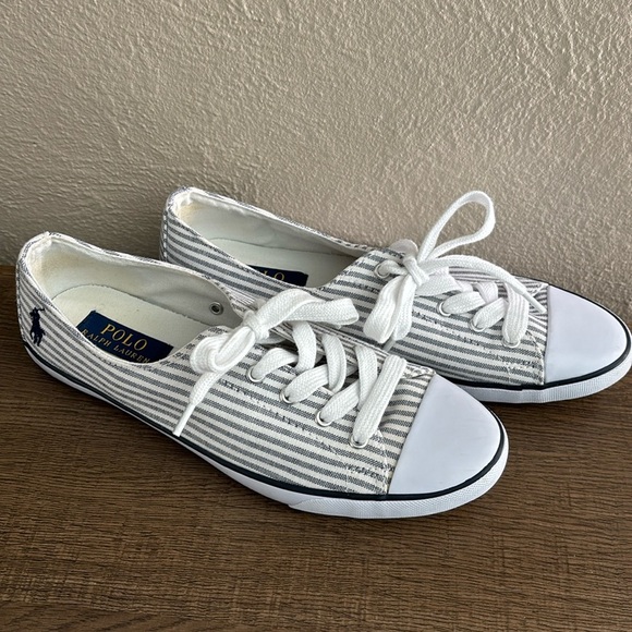 Women’s Polo By Ralph Lauren Parnell Oxford Striped Sneaker, Size 8.5B - Picture 1 of 7